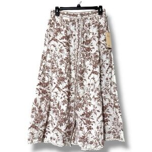 Laura Ashley women’s medium 100% linen skirt with pockets